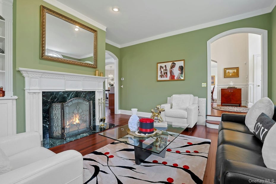 350 Wooded Hill Court Photo 7