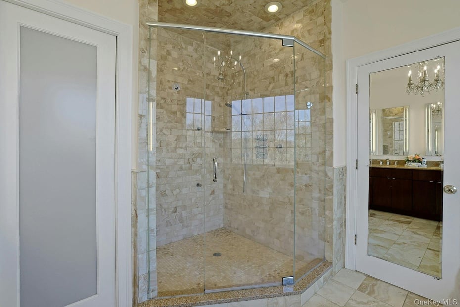 350 Wooded Hill Court Photo 22