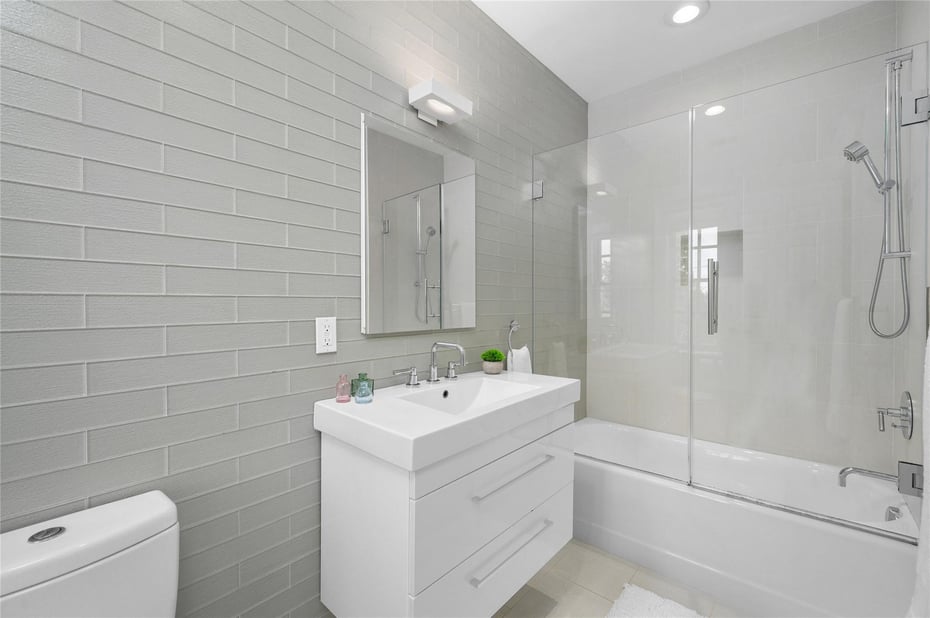 51 Penn Boulevard Photo 21