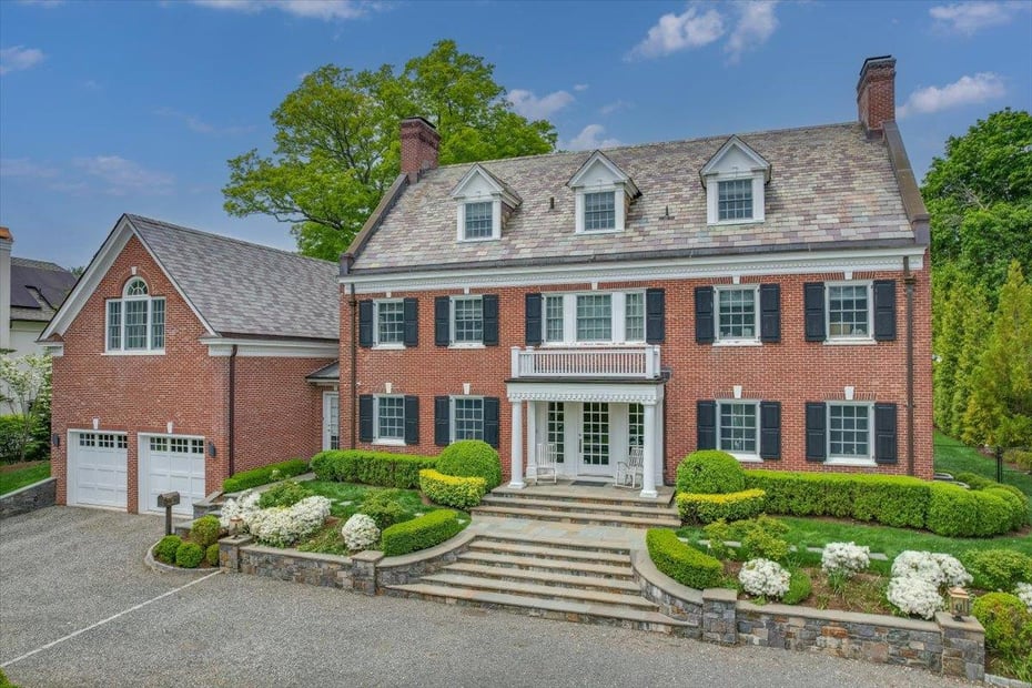51 Penn Boulevard Photo 3