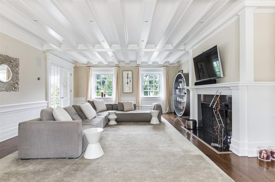 51 Penn Boulevard Photo 6