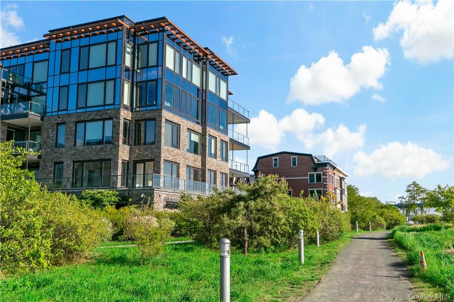 16 Rivers Edge Drive  #200 Photo 18