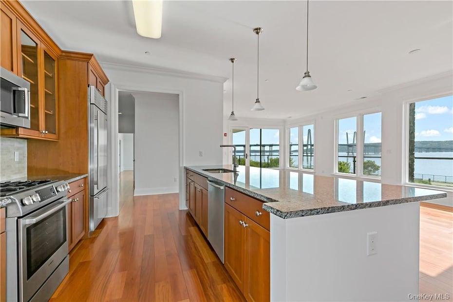 16 Rivers Edge Drive  #200 Photo 5