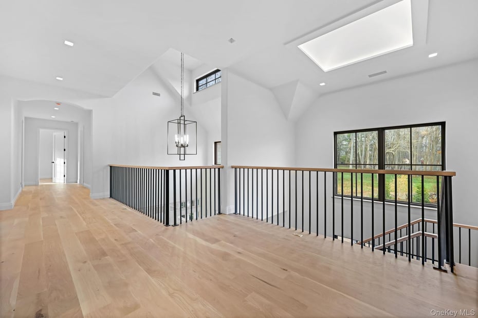 2 Barry Court Photo 22