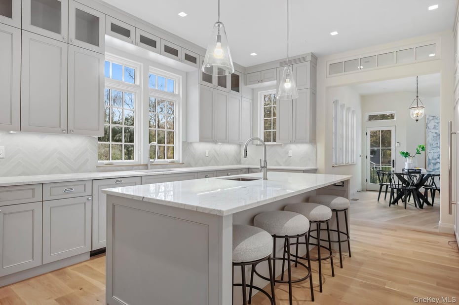 2 Barry Court Photo 13