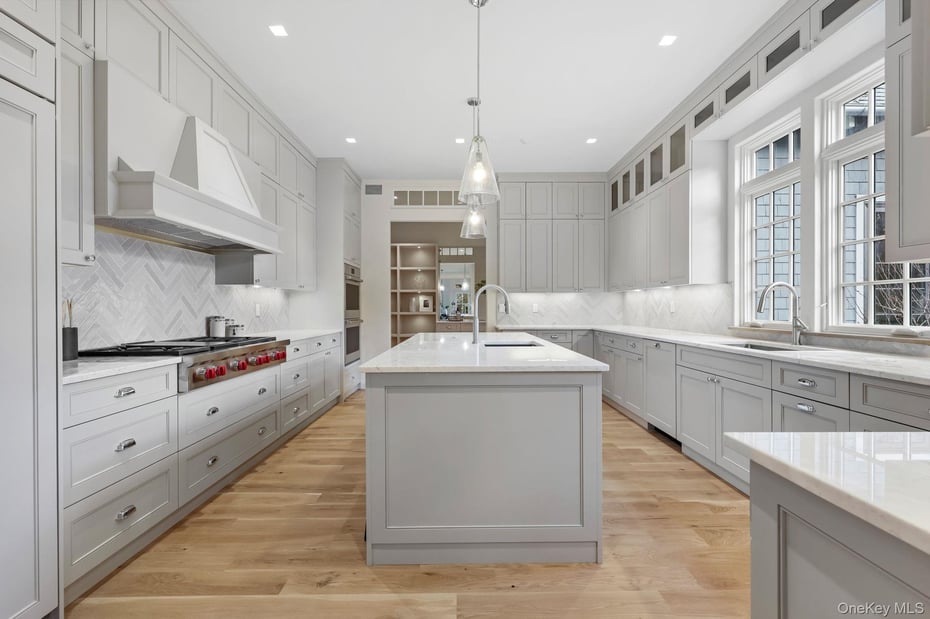 2 Barry Court Photo 12