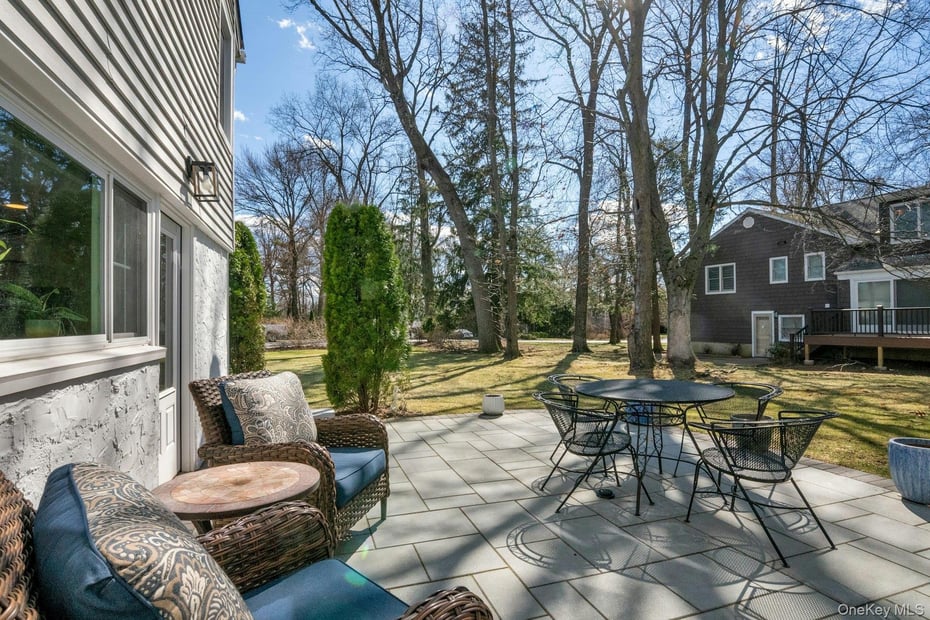 88 Marion Drive Photo 37