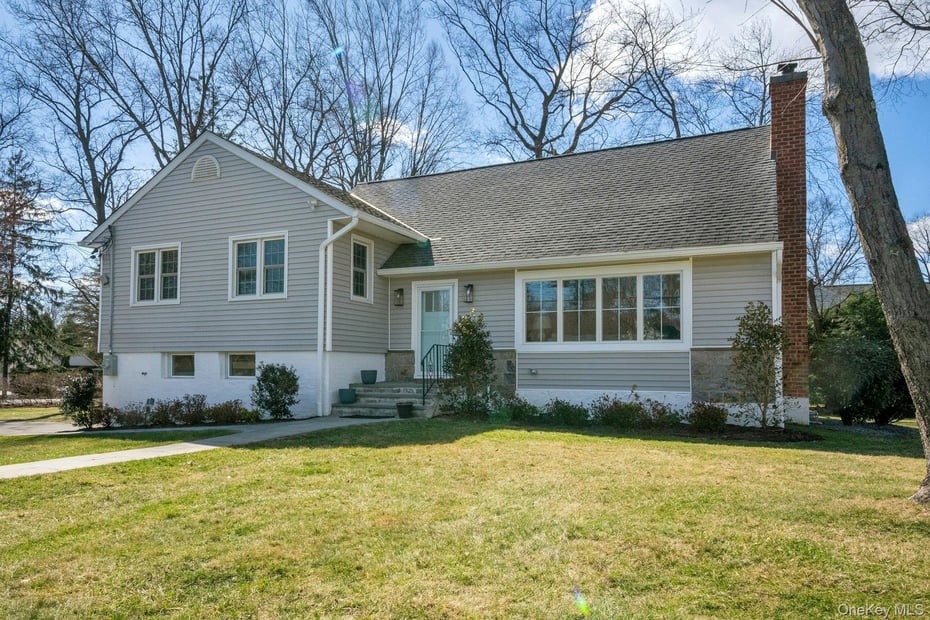 88 Marion Drive Photo 2