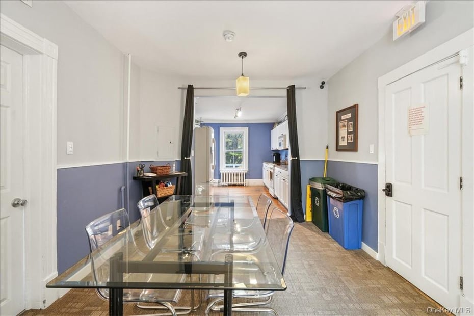 74 S Moger Avenue Photo 29