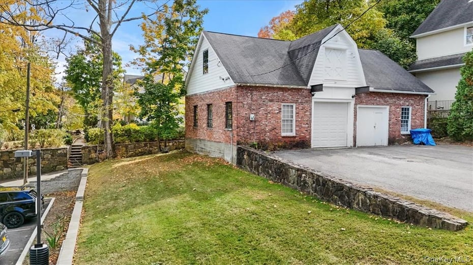 74 S Moger Avenue Photo 35