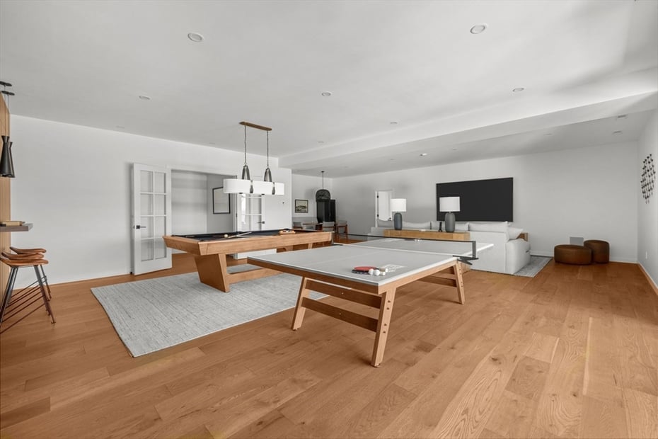 1 Confidential Avenue Photo 27