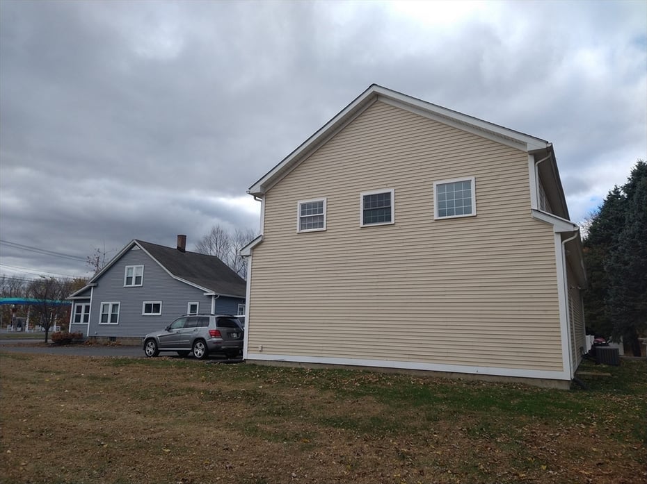 26 Russell St  #A-B Photo 6