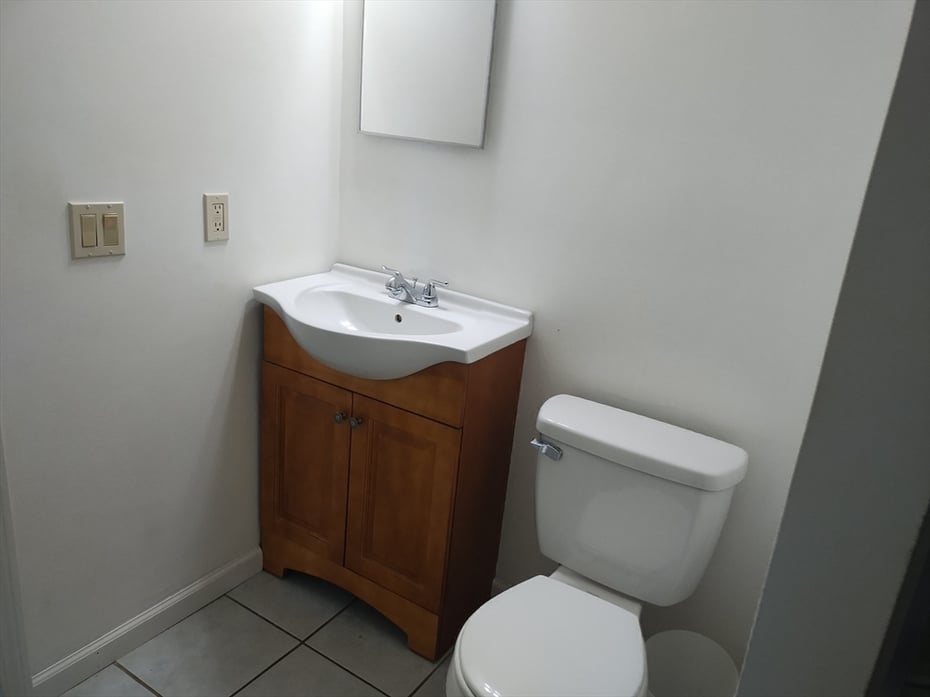 26 Russell St  #A-B Photo 38