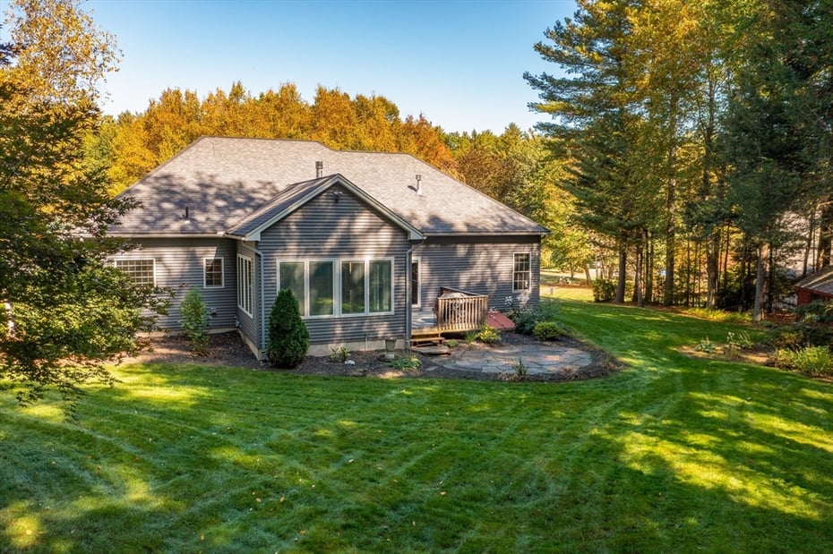 10 Golden Cir Photo 31