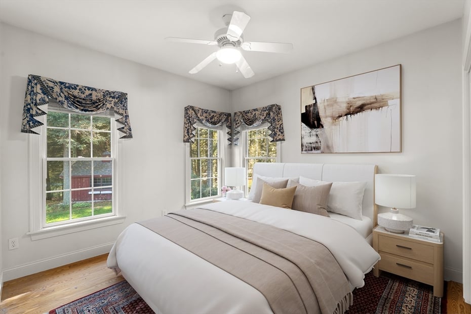 10 Golden Cir Photo 20