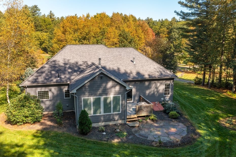 10 Golden Cir Photo 30