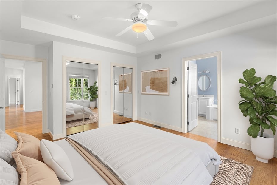 10 Golden Cir Photo 13