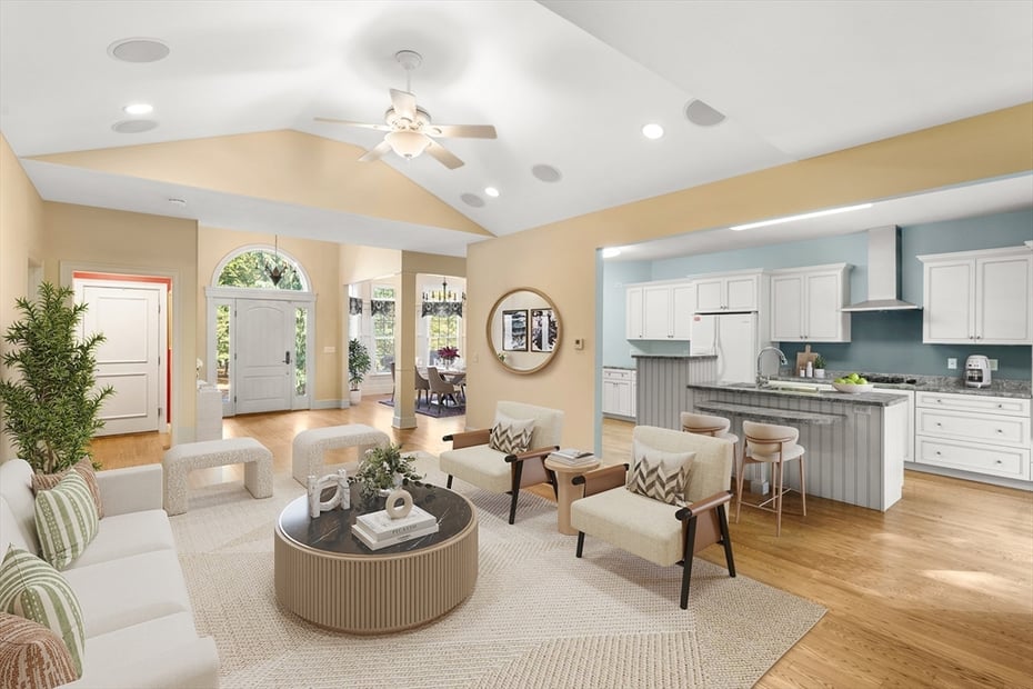 10 Golden Cir Photo 4