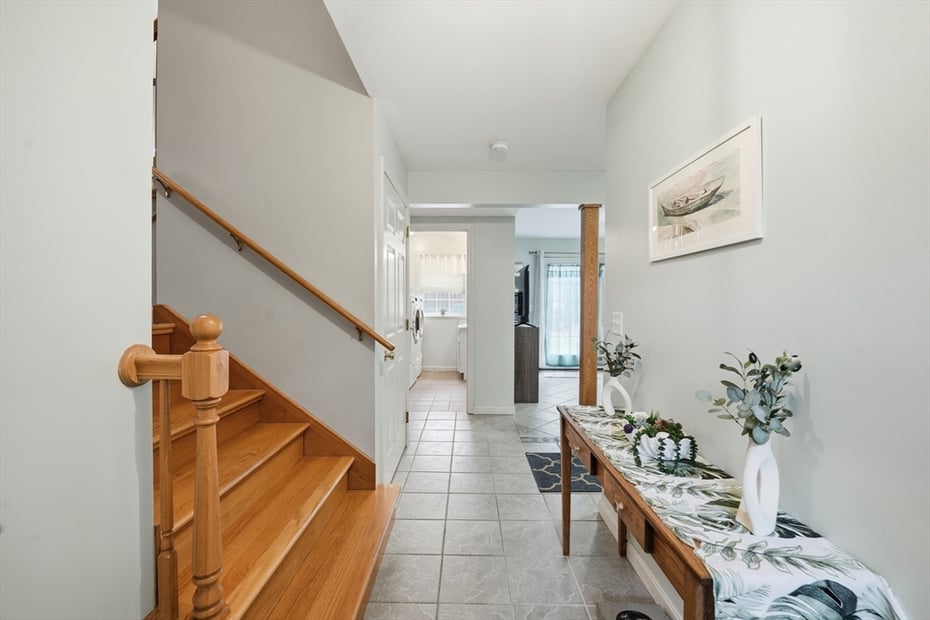 7 Hillside Meadows Dr Photo 13