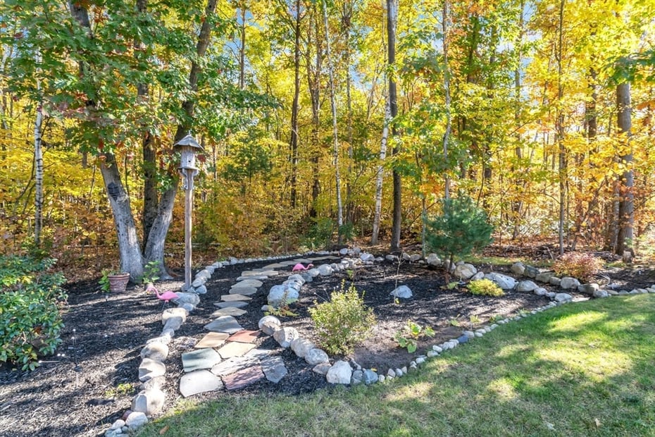 156 Emerson Way Photo 30