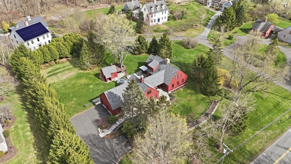 281 Leverett Rd Photo 41