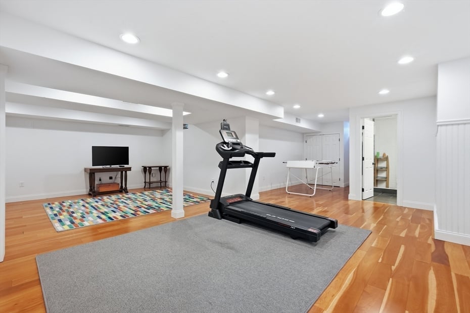 281 Leverett Rd Photo 33