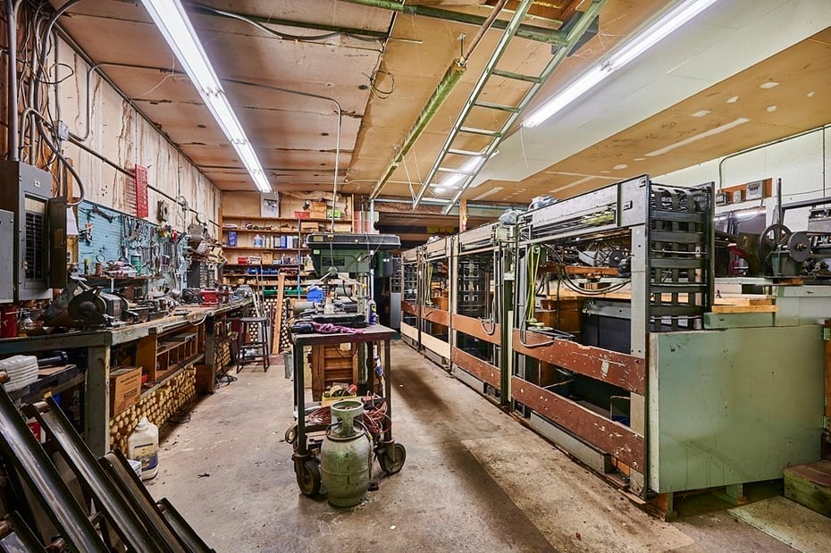 74 College Hwy Photo 28