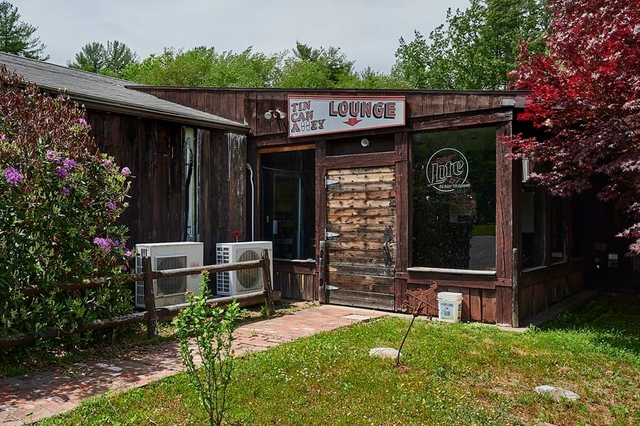 74 College Hwy Photo 14