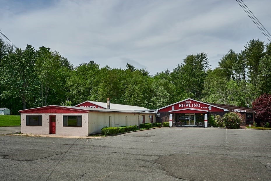 74 College Hwy Photo 11