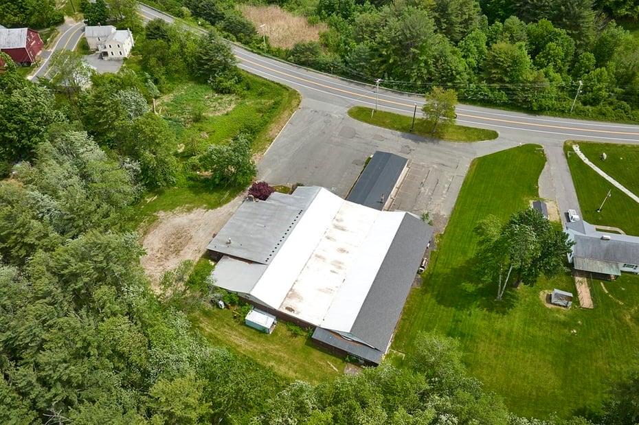 74 College Hwy Photo 4