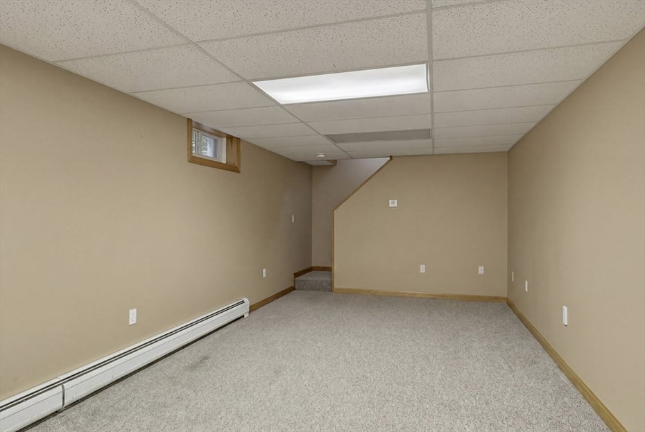 1 Kozera Ave Photo 32