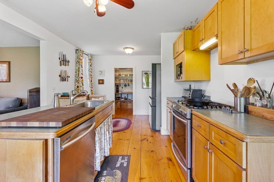 309 Ireland St Photo 15