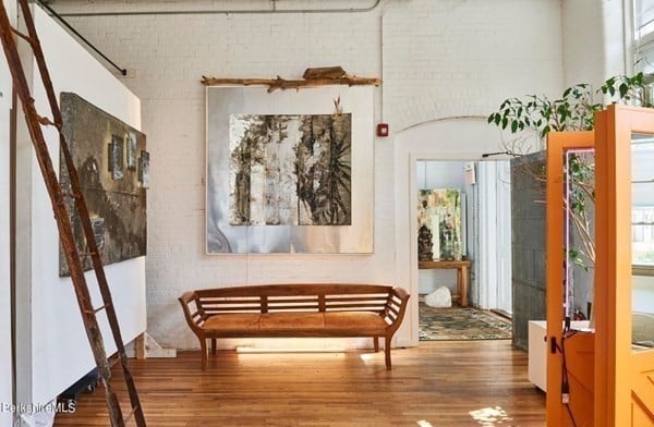 410 Park St N Photo 13
