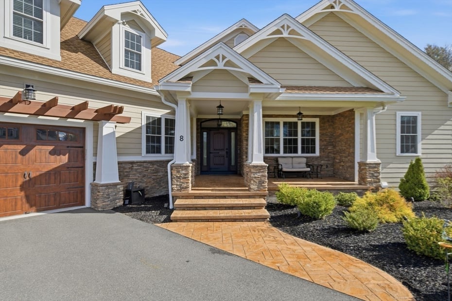 8 Fitch Farm Way Photo 4