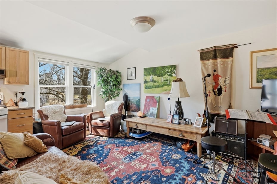 128 West St Photo 11