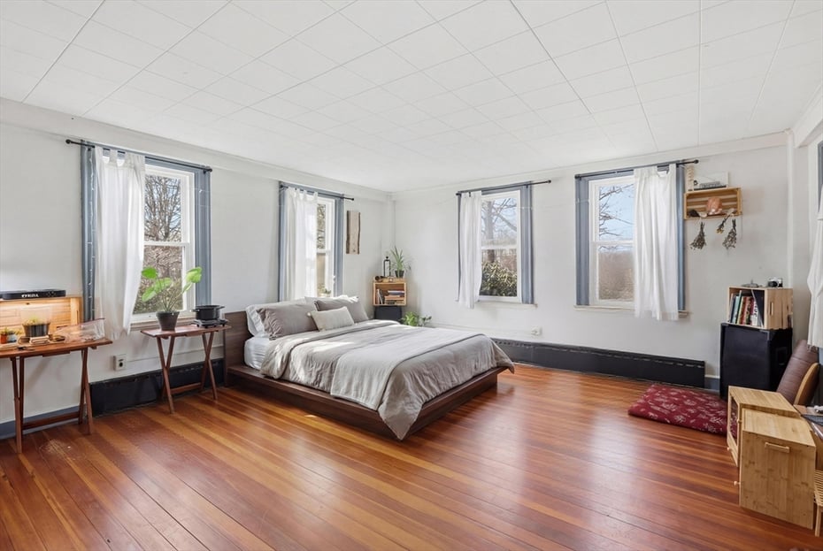 128 West St Photo 26