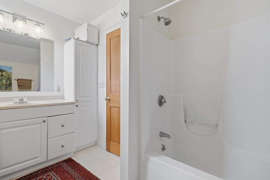 128 West St Photo 13