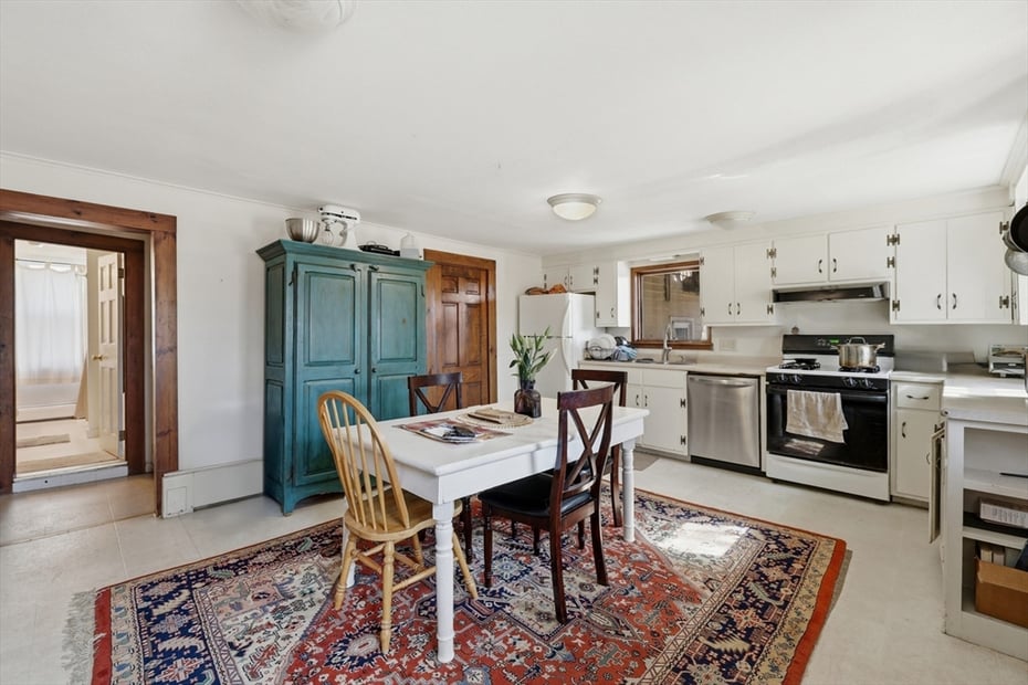 128 West St Photo 20