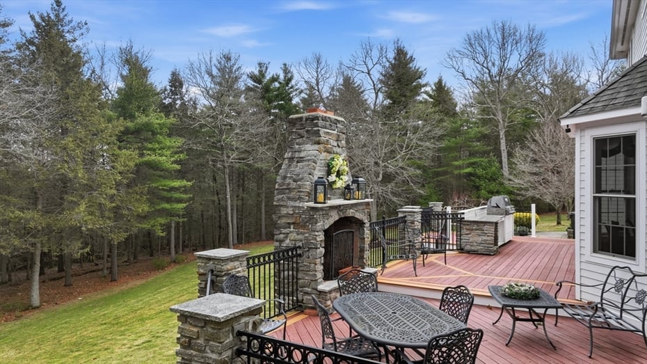 16 Falcon Heights Photo 35