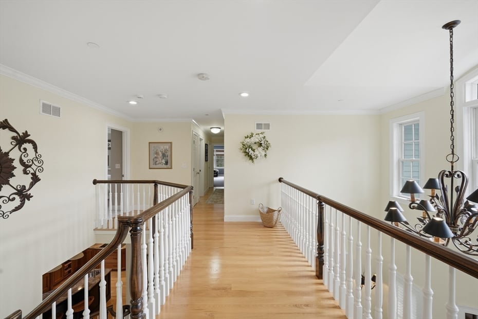 16 Falcon Heights Photo 26