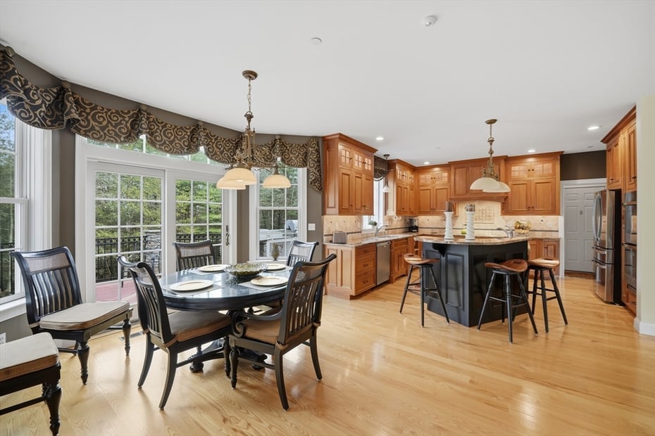 16 Falcon Heights Photo 13