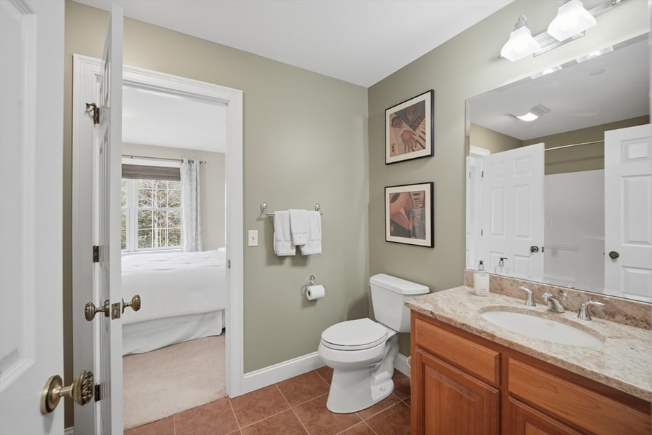 16 Falcon Heights Photo 29