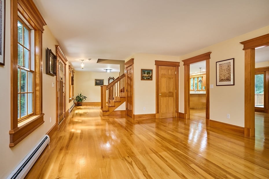 2 Eastwood Dr Photo 8