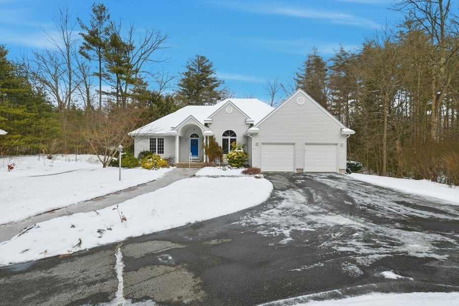 6 Shattuck Road Photo 37