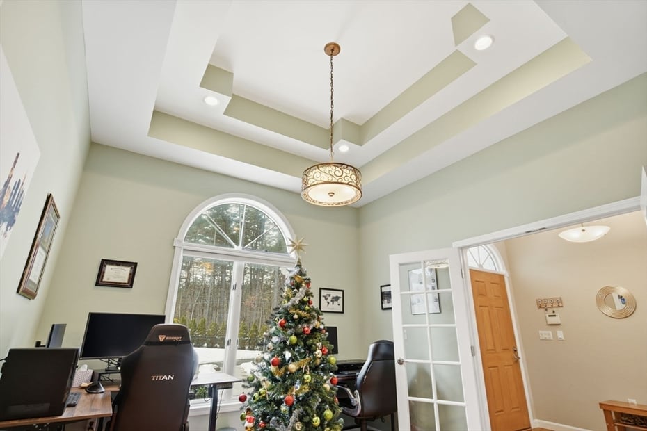 6 Shattuck Road Photo 6