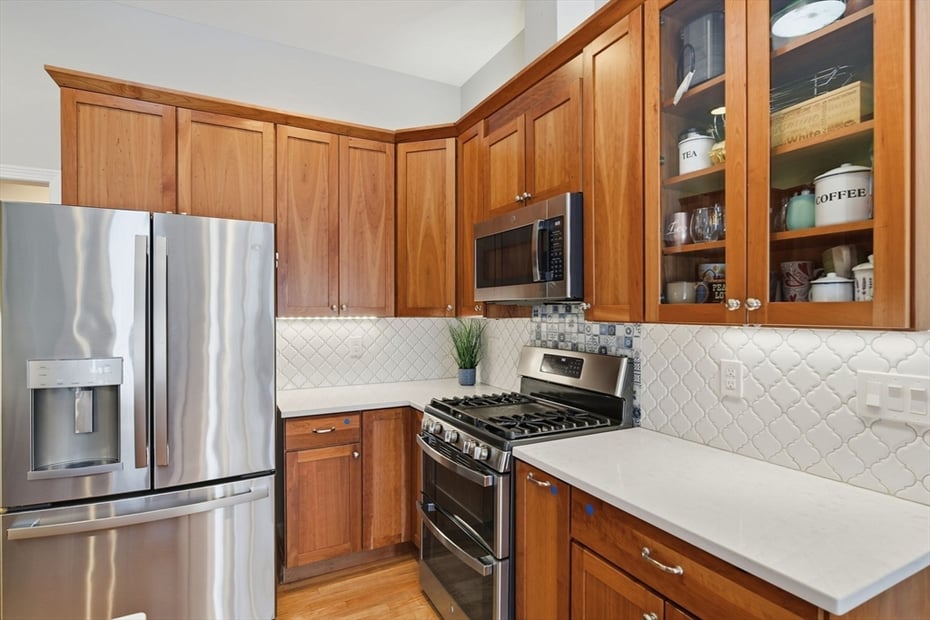 6 Shattuck Road Photo 16