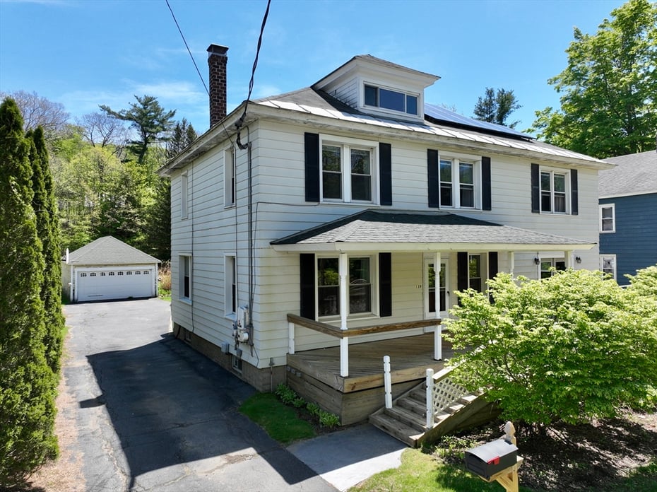 139 Main St Photo 1
