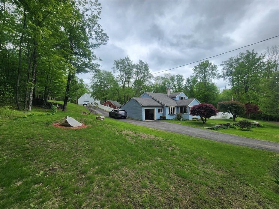 489 West Cummington Rd Photo 4