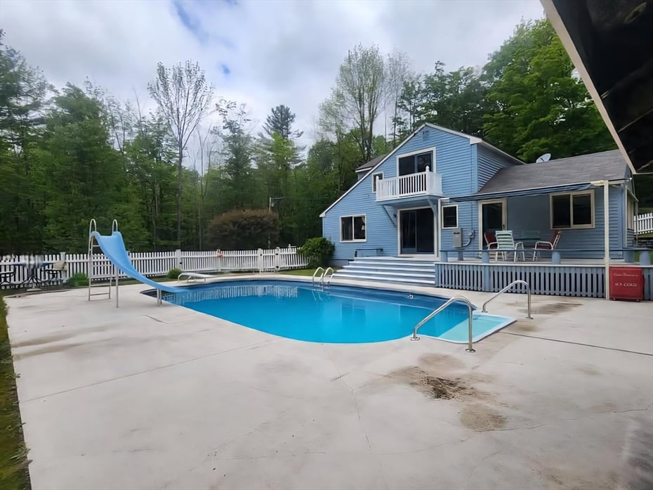 489 West Cummington Rd Photo 7