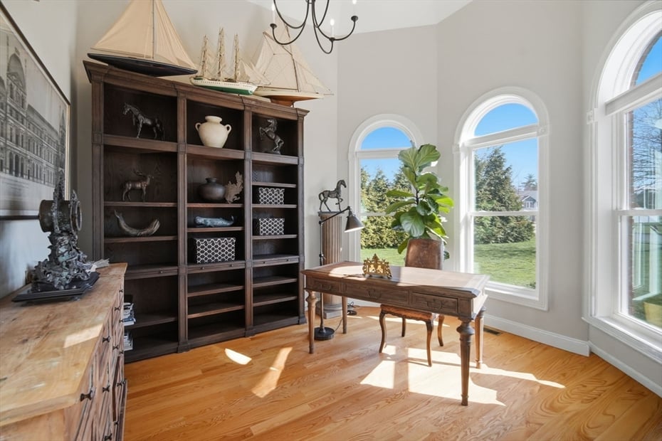 9 Nicholas Ln Photo 13